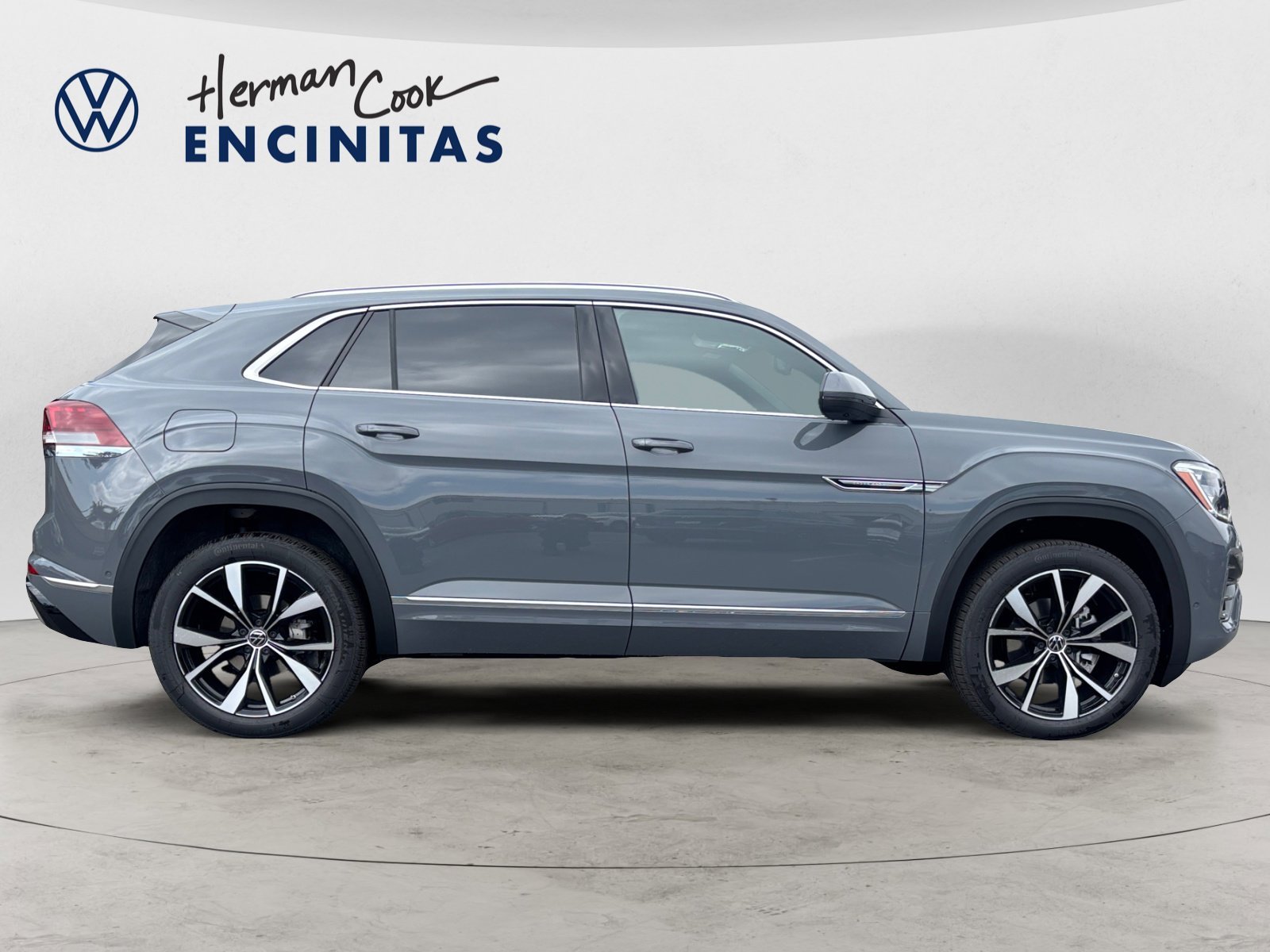 2025 Volkswagen Atlas Cross Sport SEL Premium R-LINE - Photo 6