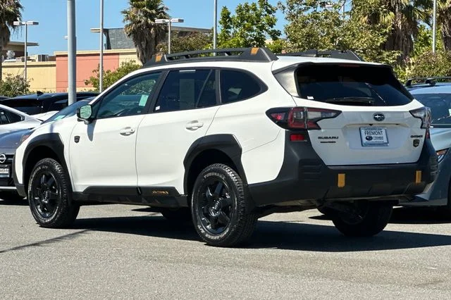 Used 2022 White Subaru Wilderness image 6