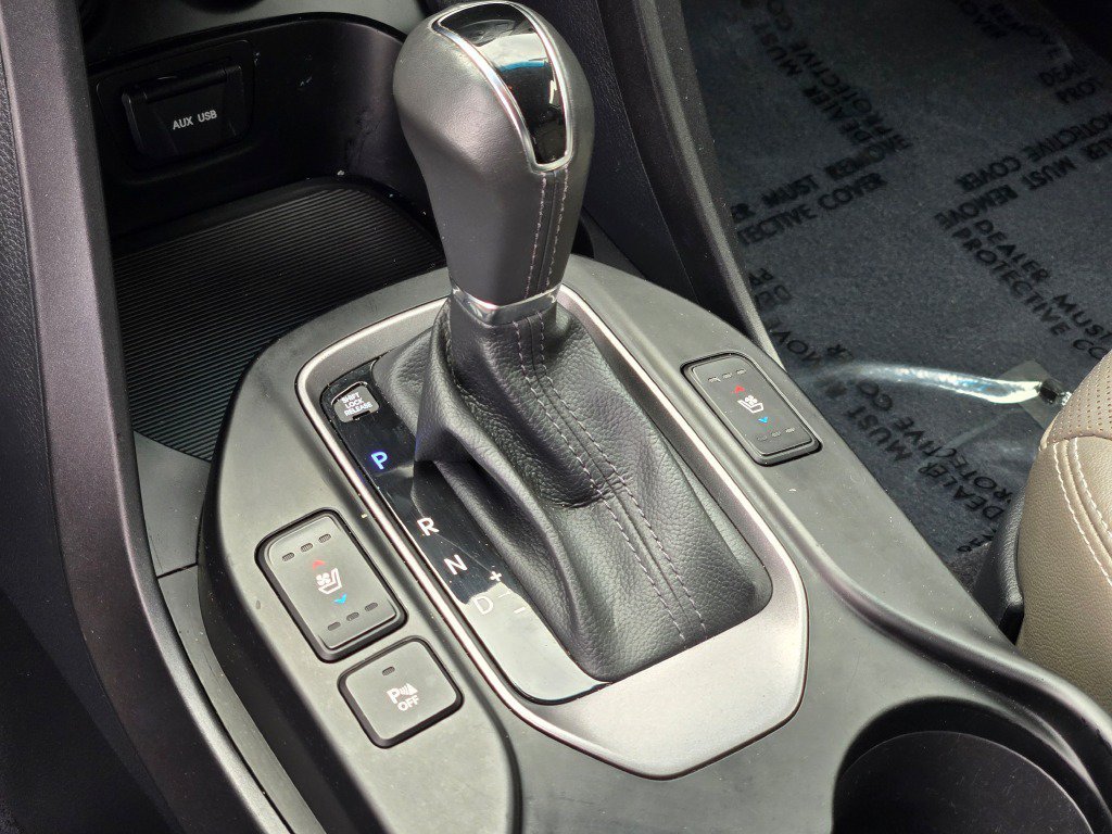 Used 2016 Frost Hyundai Limited image 30