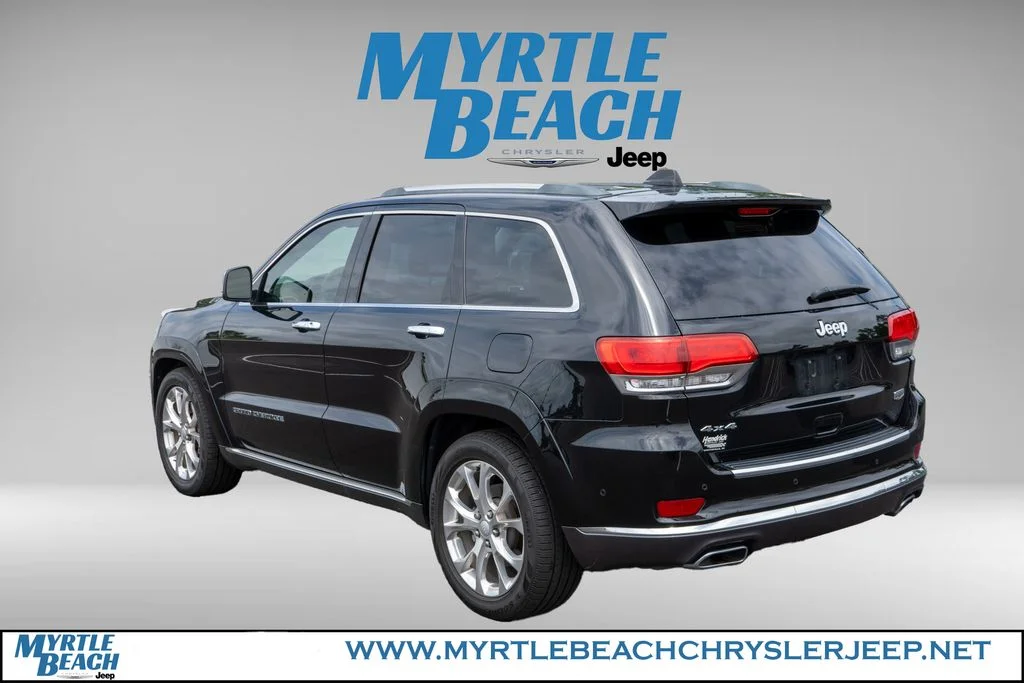 Used 2020 Diamond Black Jeep Summit image 4