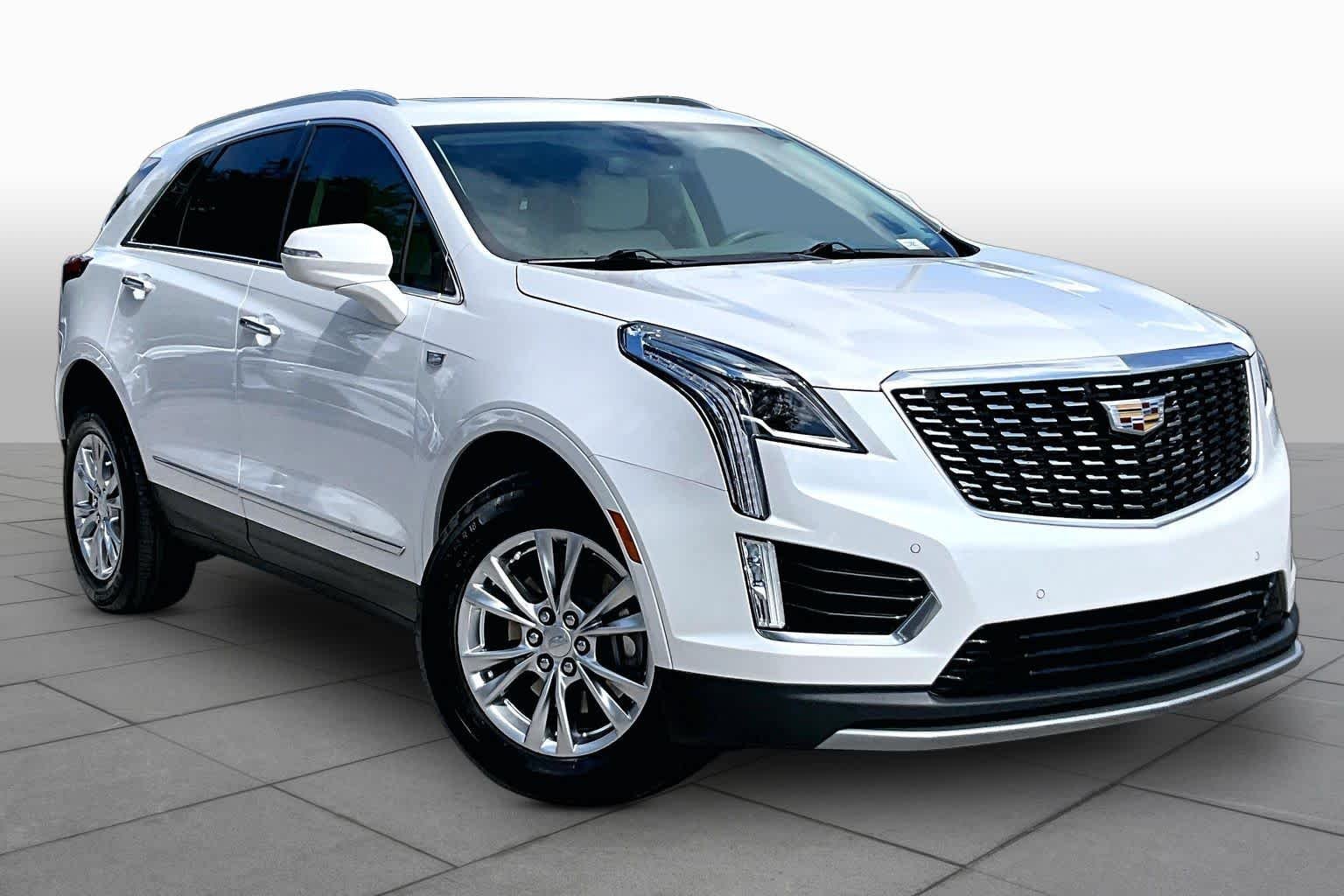 Used 2020 Crystal White Tricoat Cadillac Premium Luxury FWD image 3