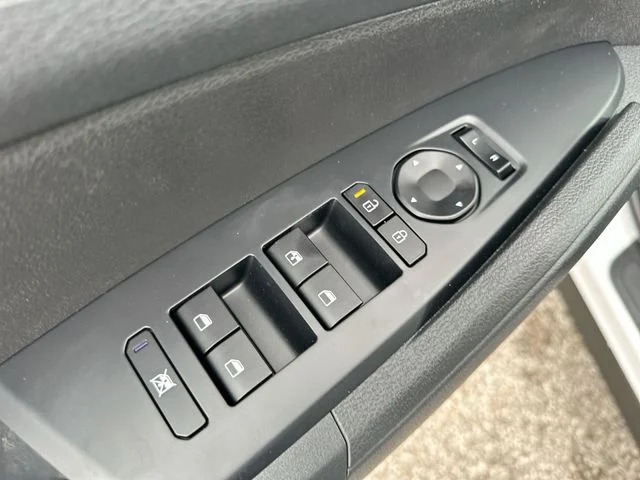 New 2026 Glacial White Pearl Kia LX image 17