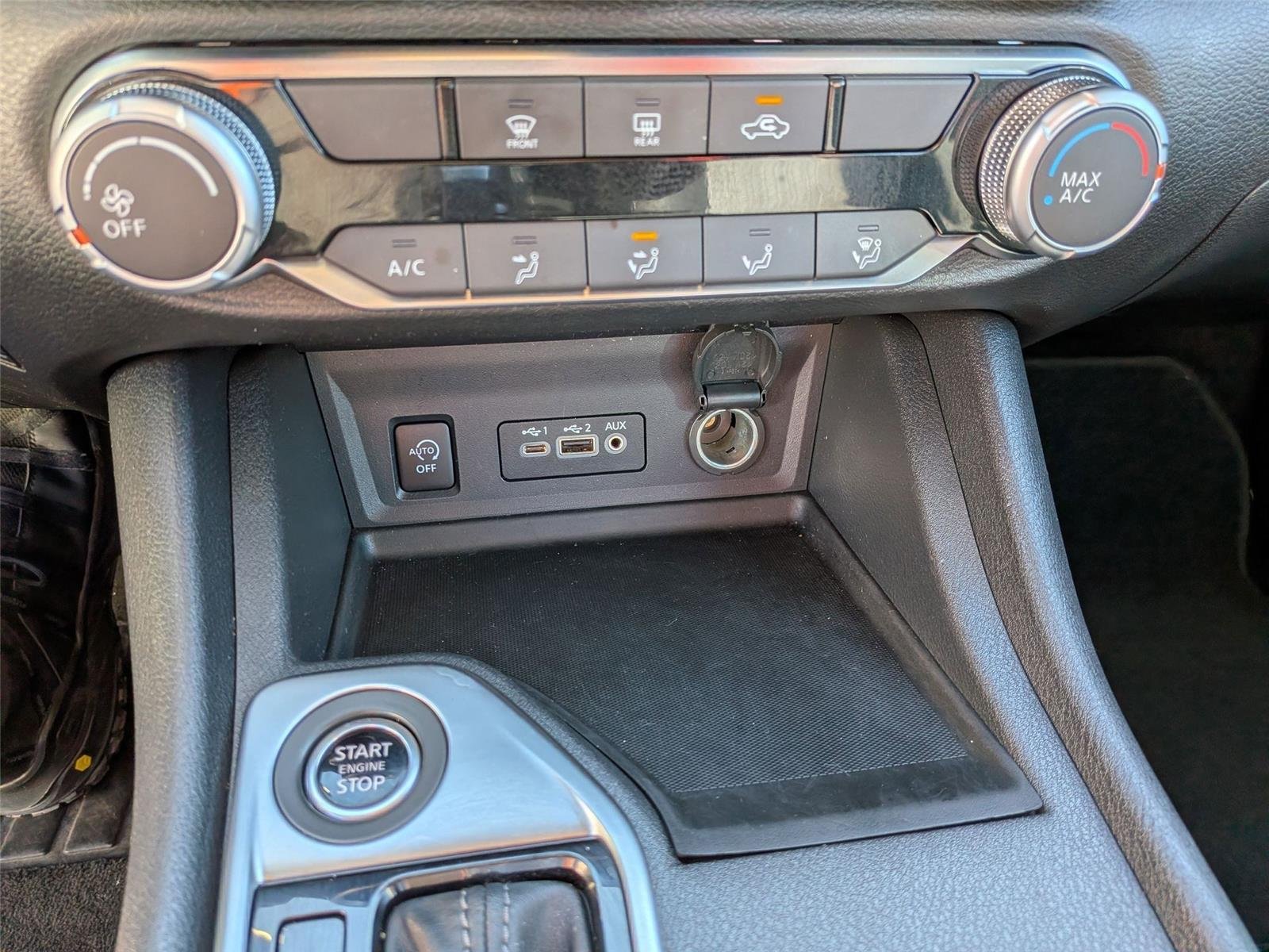 Used 2024 Aspen White Tricoat Nissan SV image 23