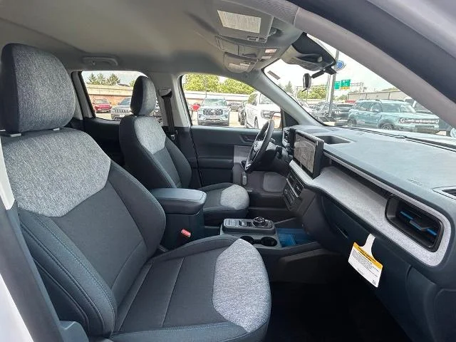 New 2026 Oxford White Ford XLT image 31