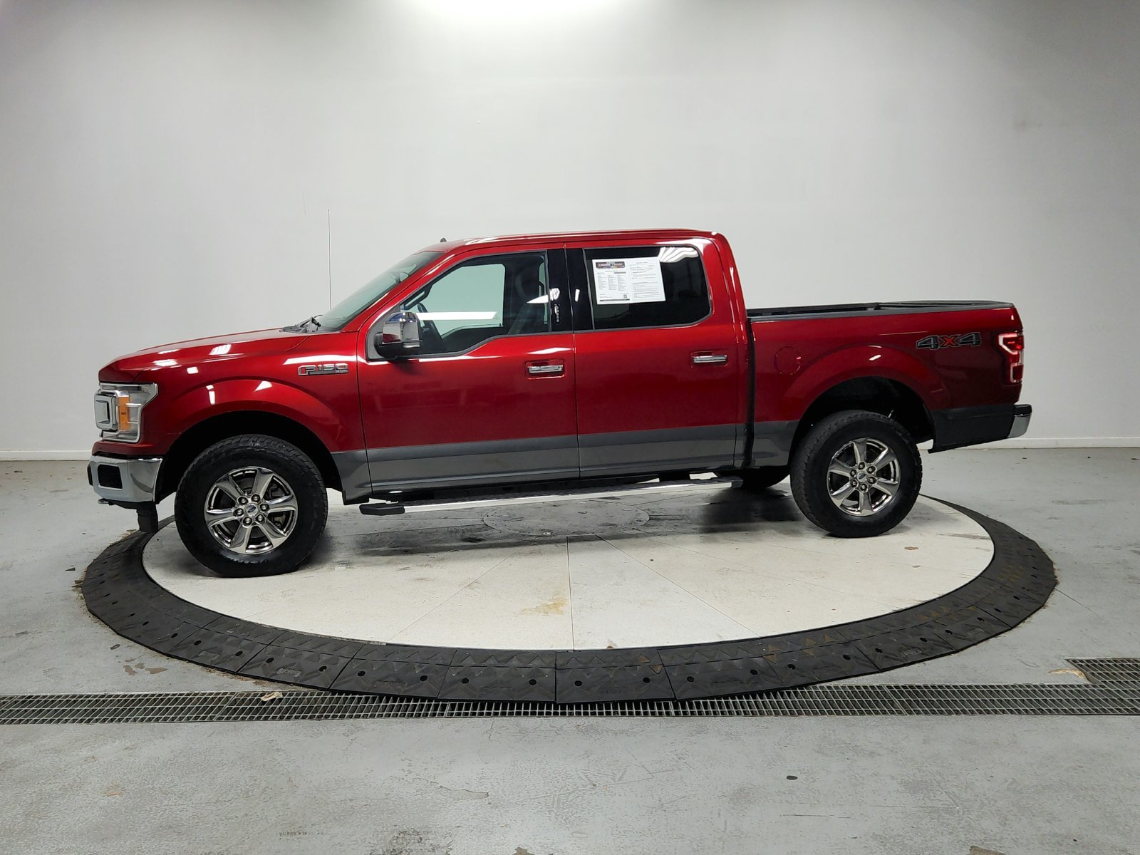 Used 2020 Red Ford XLT image 5