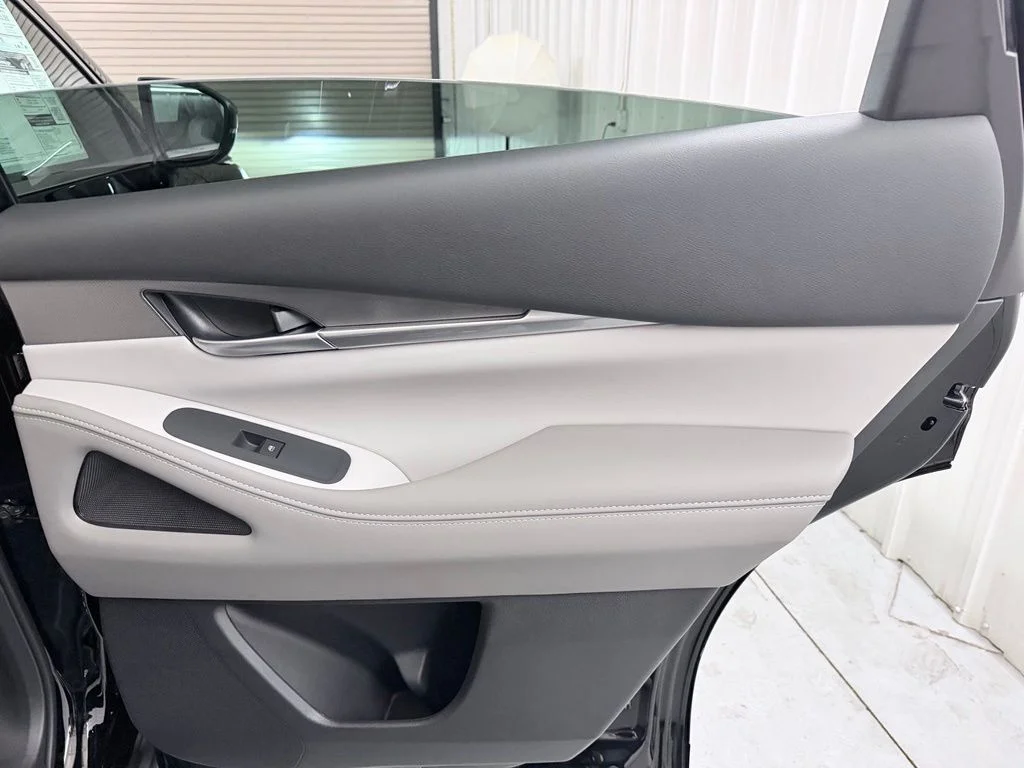 New 2027 BLACK OBSIDIAN INFINITI Luxe AWD image 43
