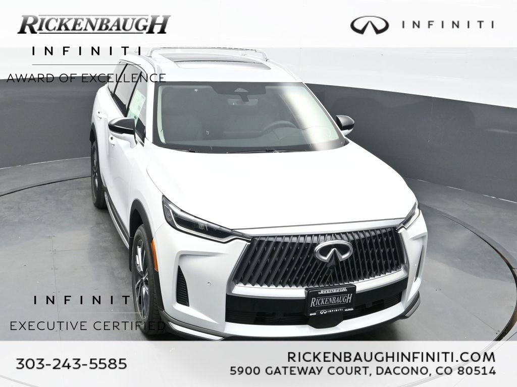 Certified Used 2026 White INFINITI LUXE image 34