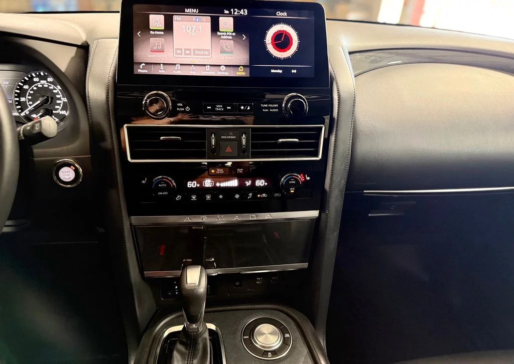 Used 2022 White Nissan SV image 16