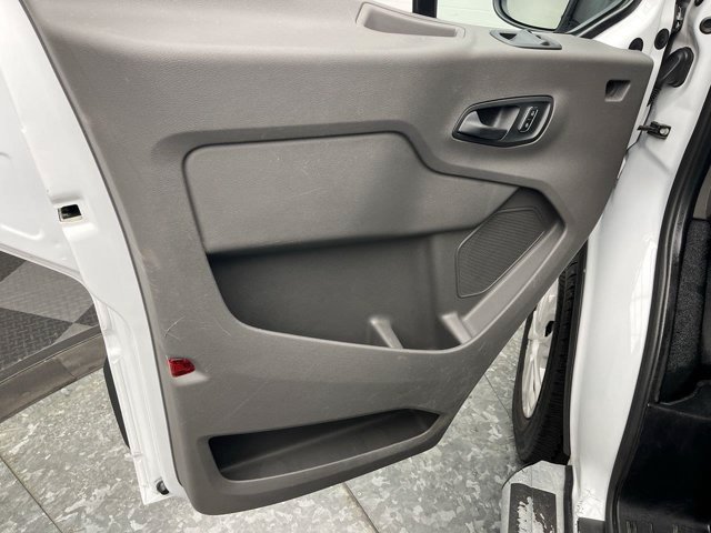 Used 2025 Oxford White Ford 250 image 7