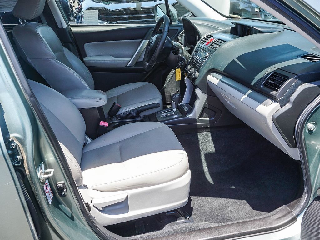 Used 2014 Green Subaru 2.5i Limited image 13