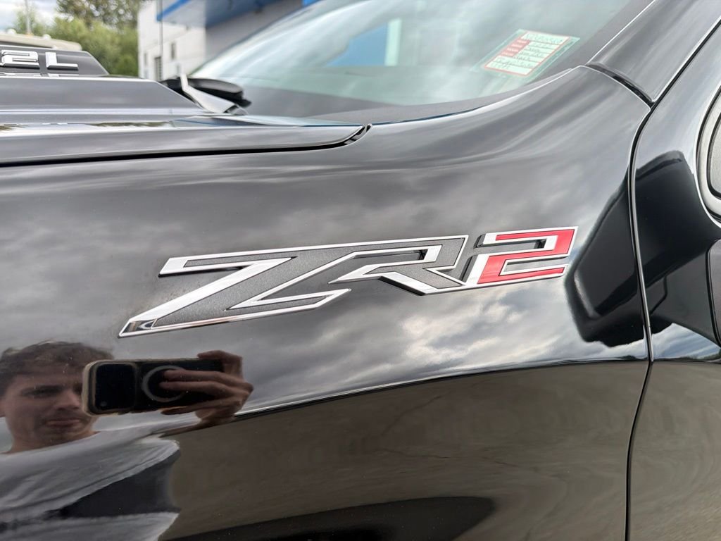 Used 2022 Black Chevrolet ZR2 image 32