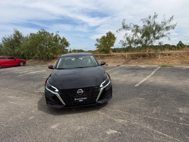 Used 2025 Nissan Altima SV with VIN 1N4BL4DV6SN316995 for sale in Ennis, TX