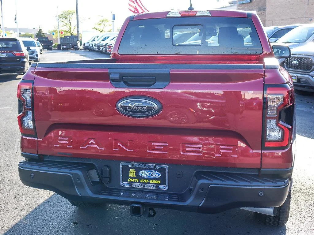 Used 2025 Ruby Red Metallic Tinted Clearcoat Ford XLT image 7