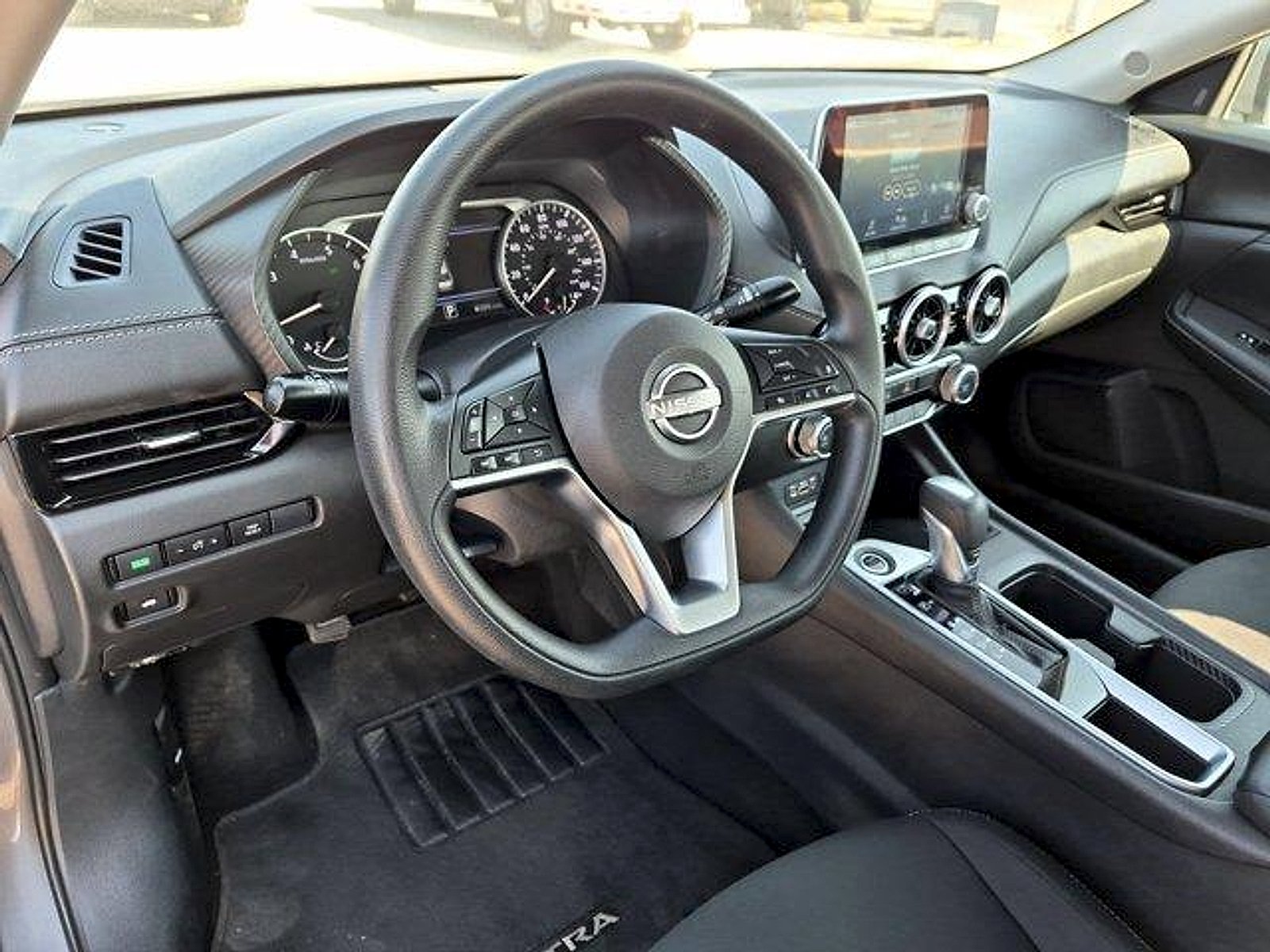 Used 2024 Gun Metallic Nissan SV Xtronic CVT image 10