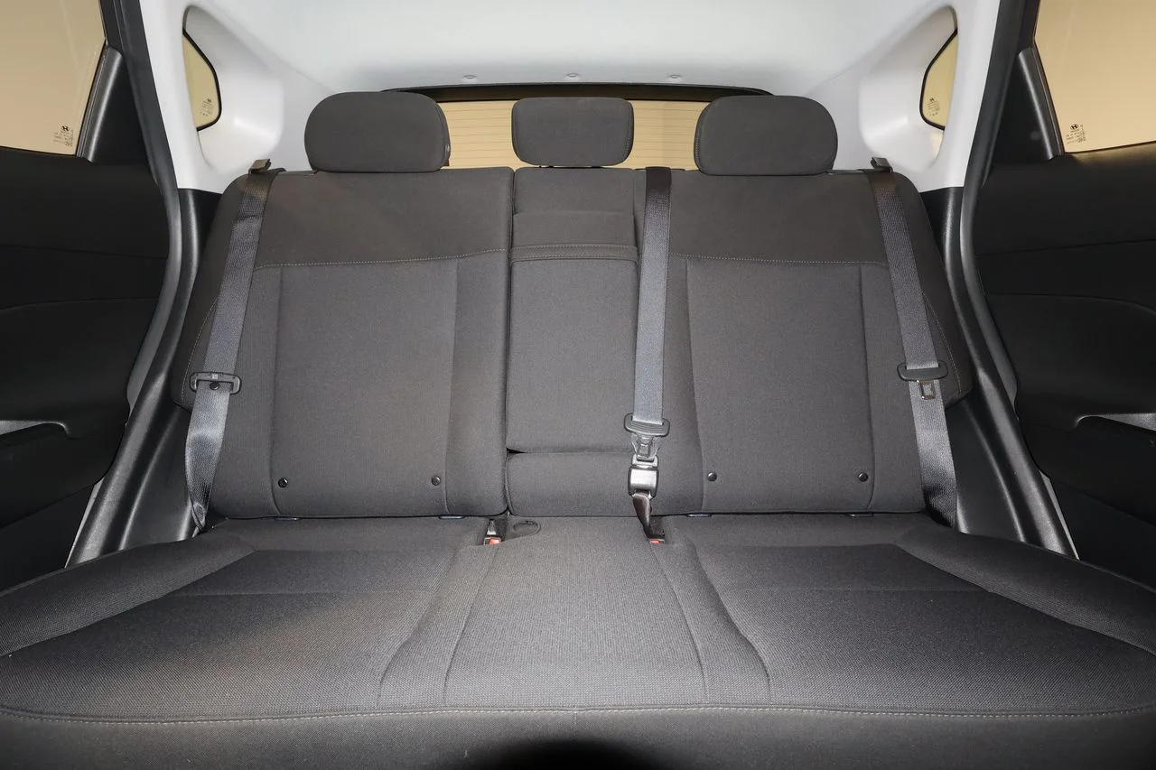 Used 2025 Blue Hyundai SEL image 30