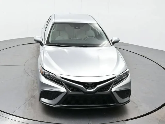 Used 2022 Celestial Silver Toyota SE image 32