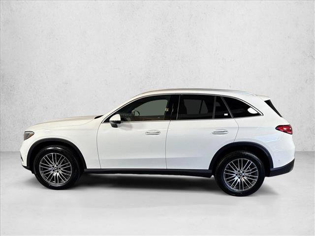 New 2026 Polar White Mercedes-Benz GLC 300 image 38