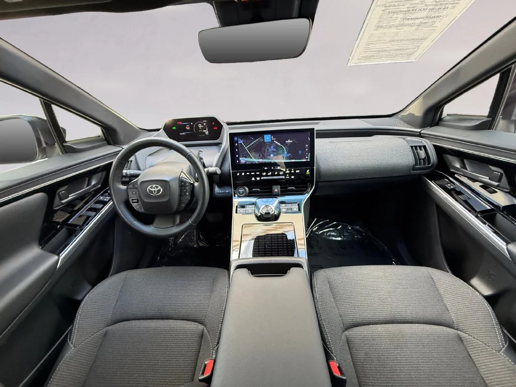 Used 2023 Silver Toyota XLE image 12
