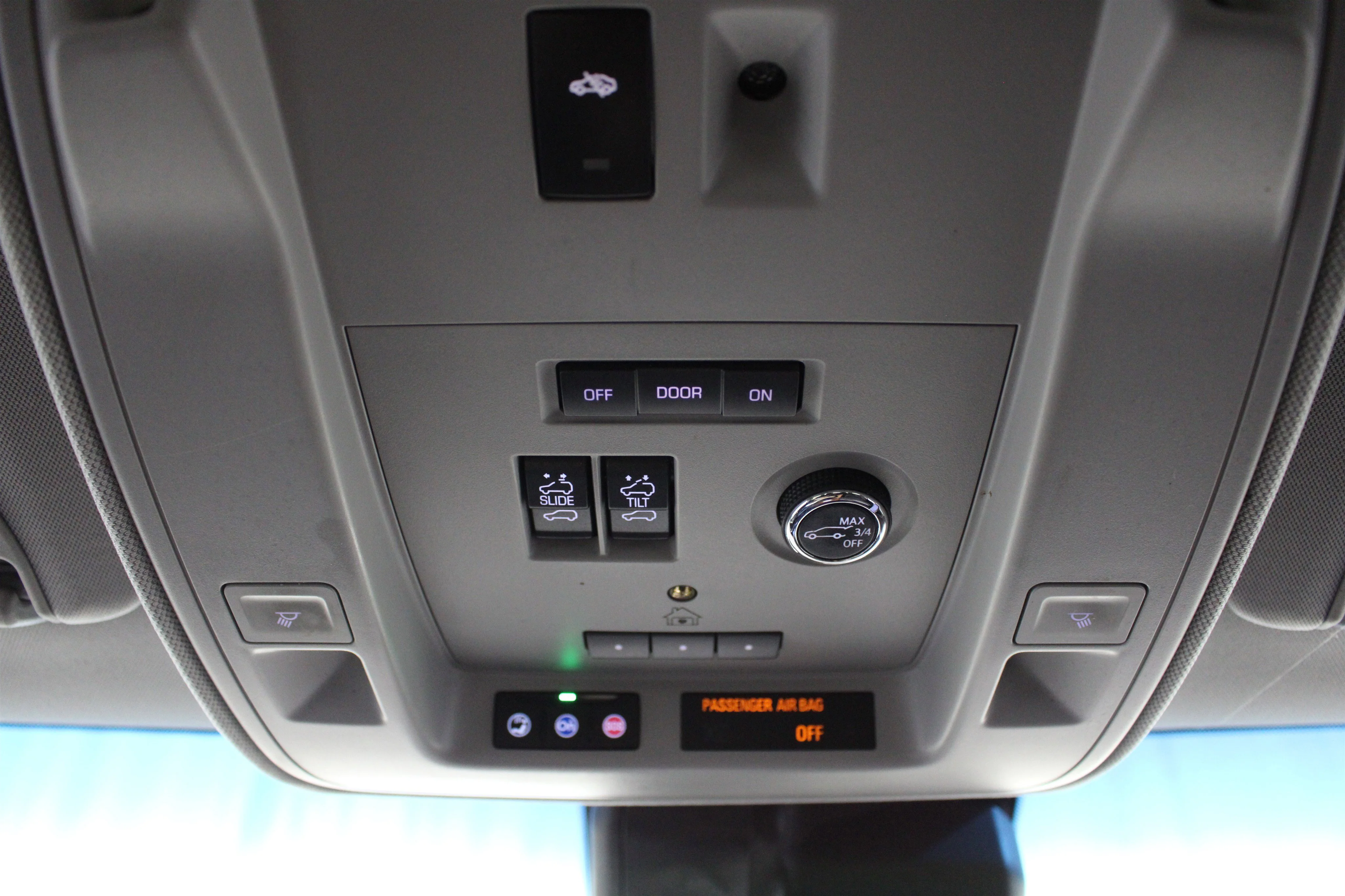 2019 Cadillac Escalade Premium Luxury - Photo 17