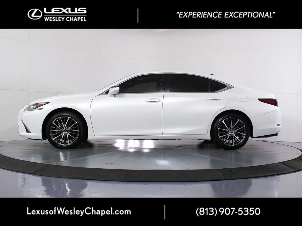 Certified Used 2025 White Lexus 350 image 7