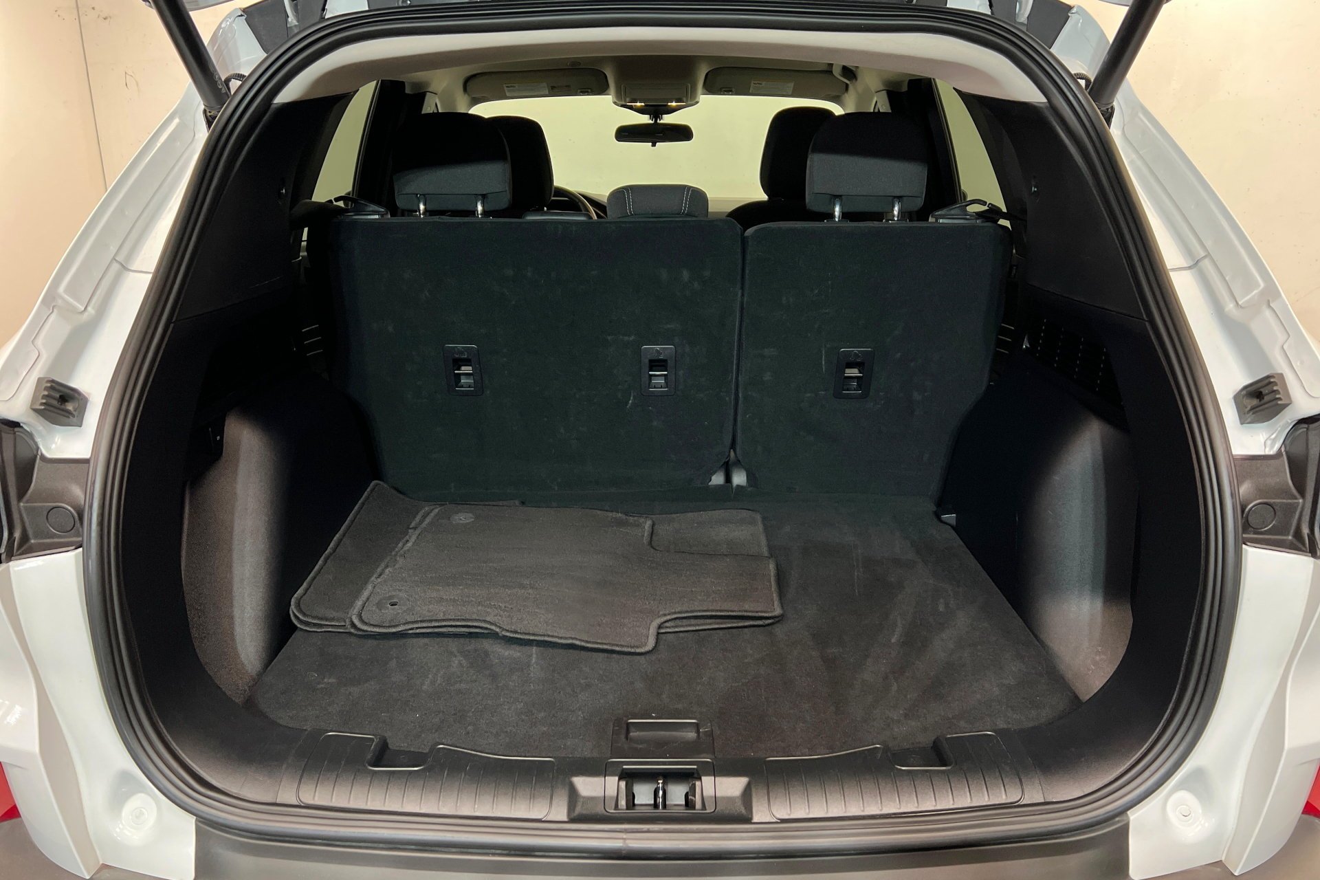 Used 2024 White Ford Active image 23