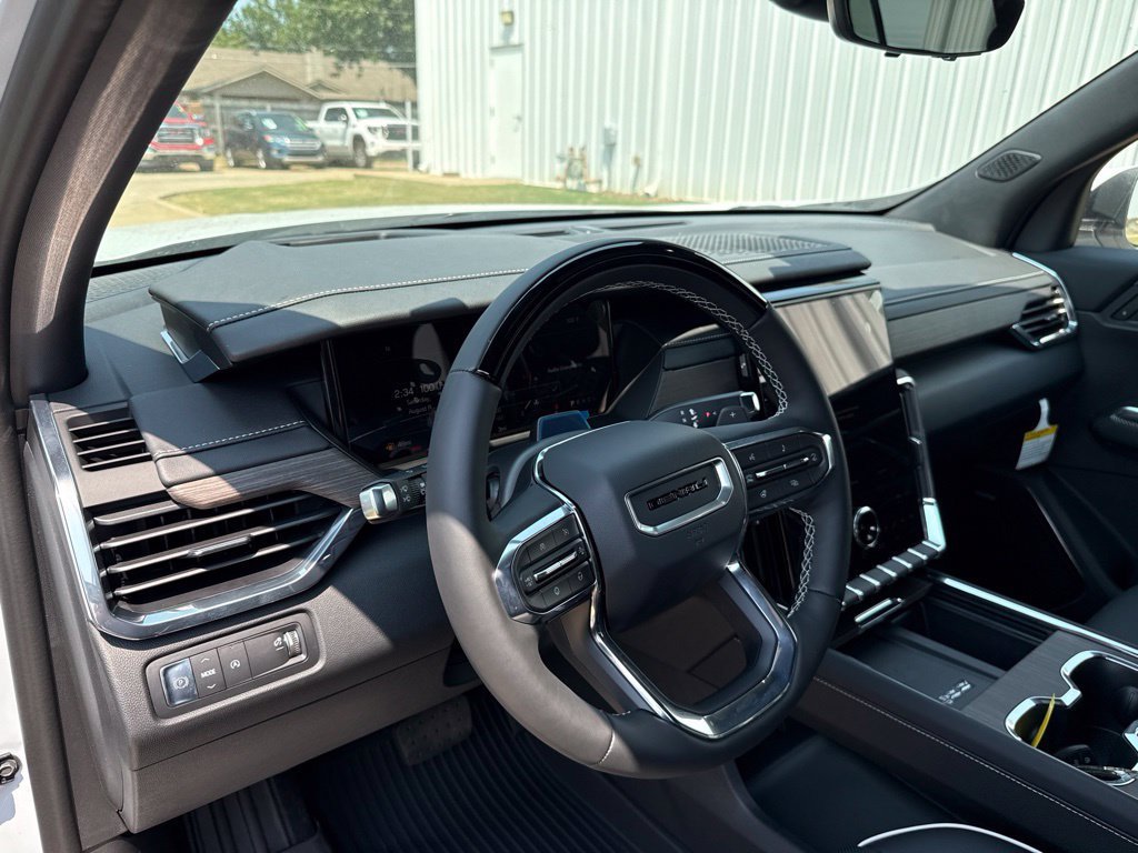 2026 GMC Acadia Denali - Photo 15