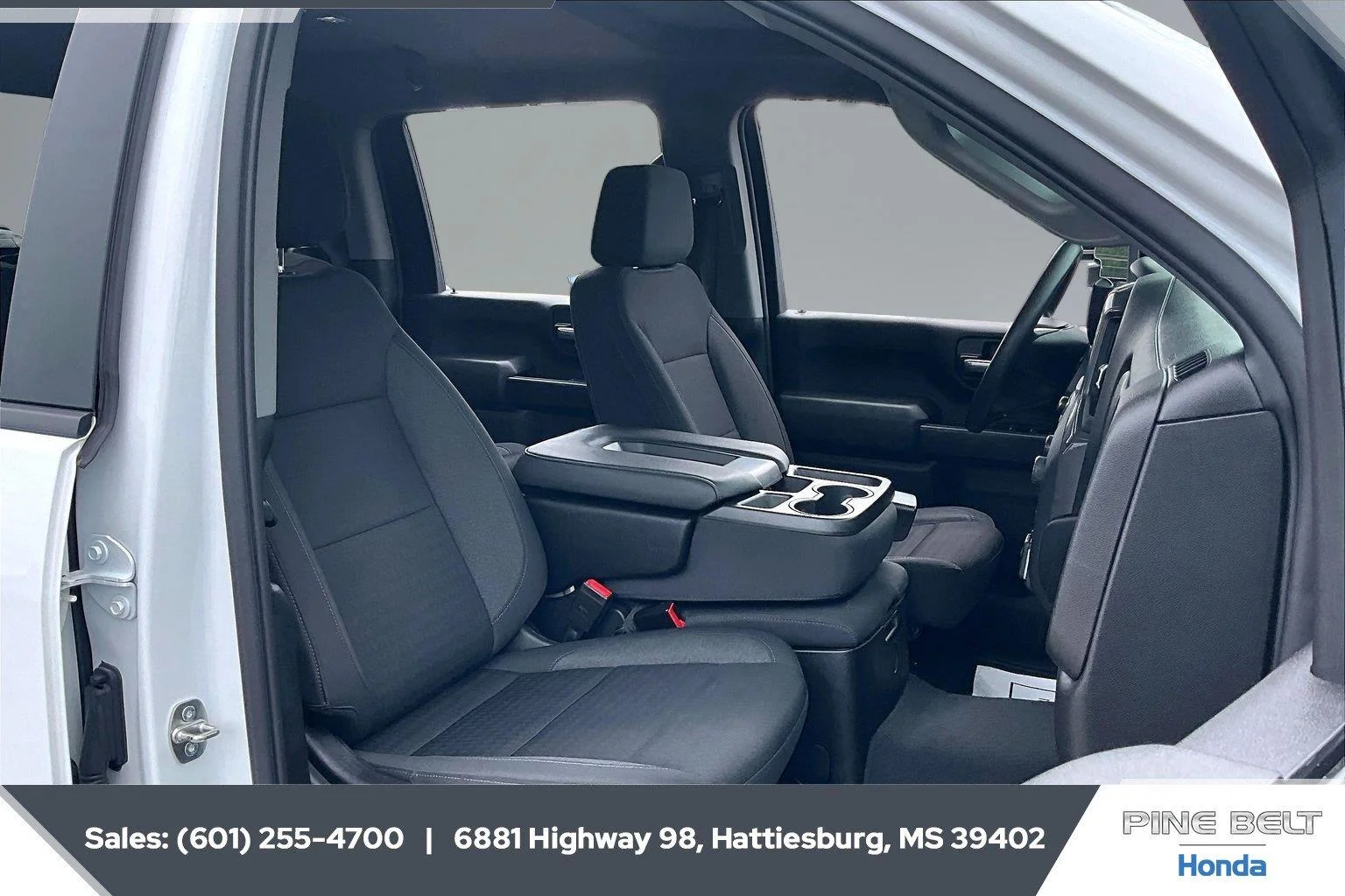 Used 2024 Summit White Chevrolet Custom image 6