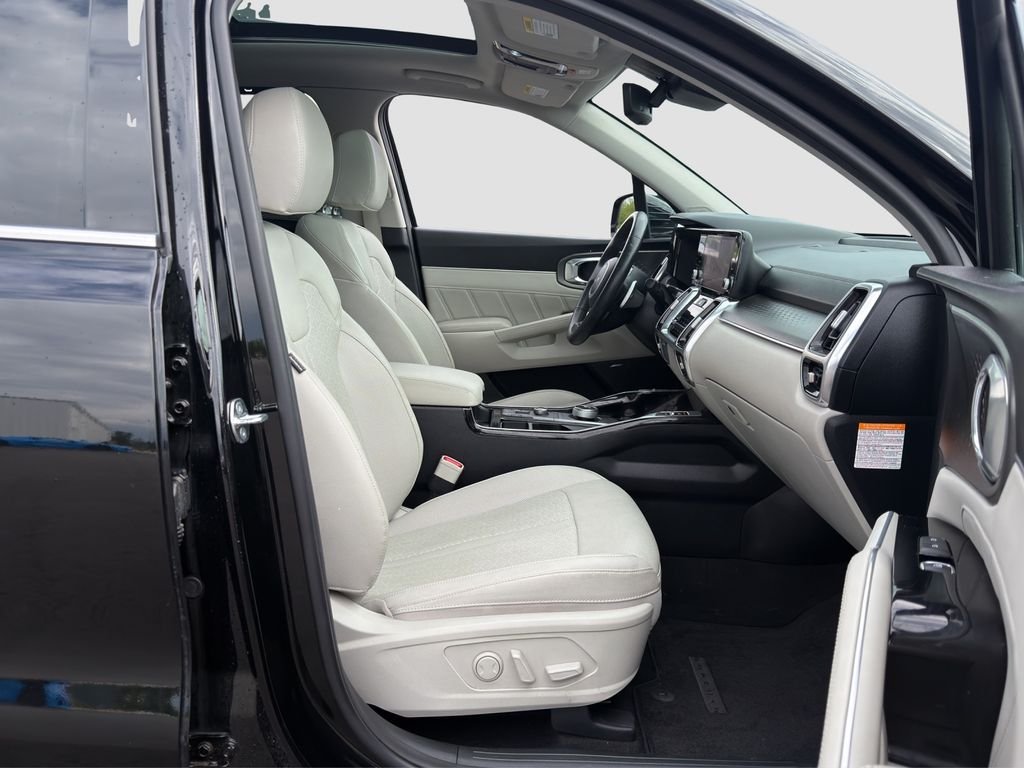 Used 2023 Black Kia SX Prestige image 17