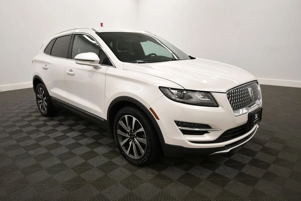 Used 2019 White Lincoln Reserve image 10