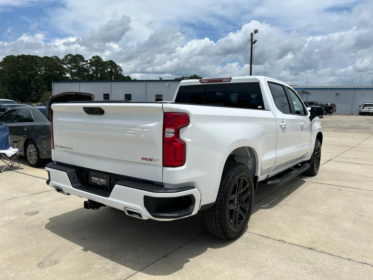 New 2026 Summit White Chevrolet RST image 3