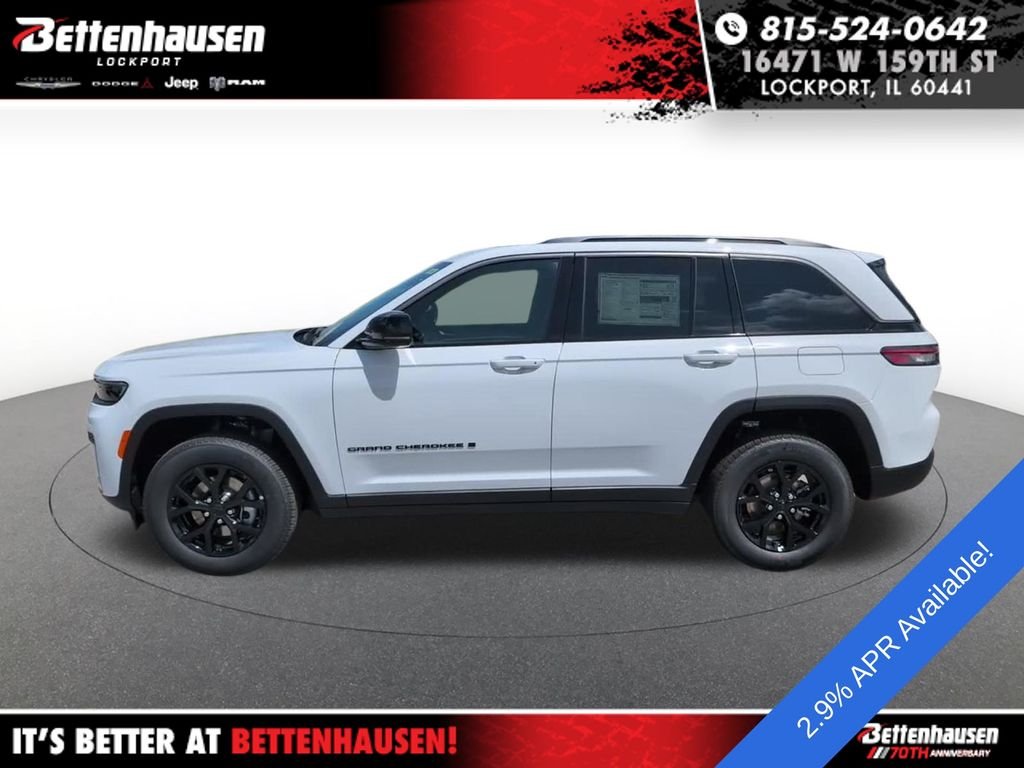 New 2026 White Jeep Altitude image 10