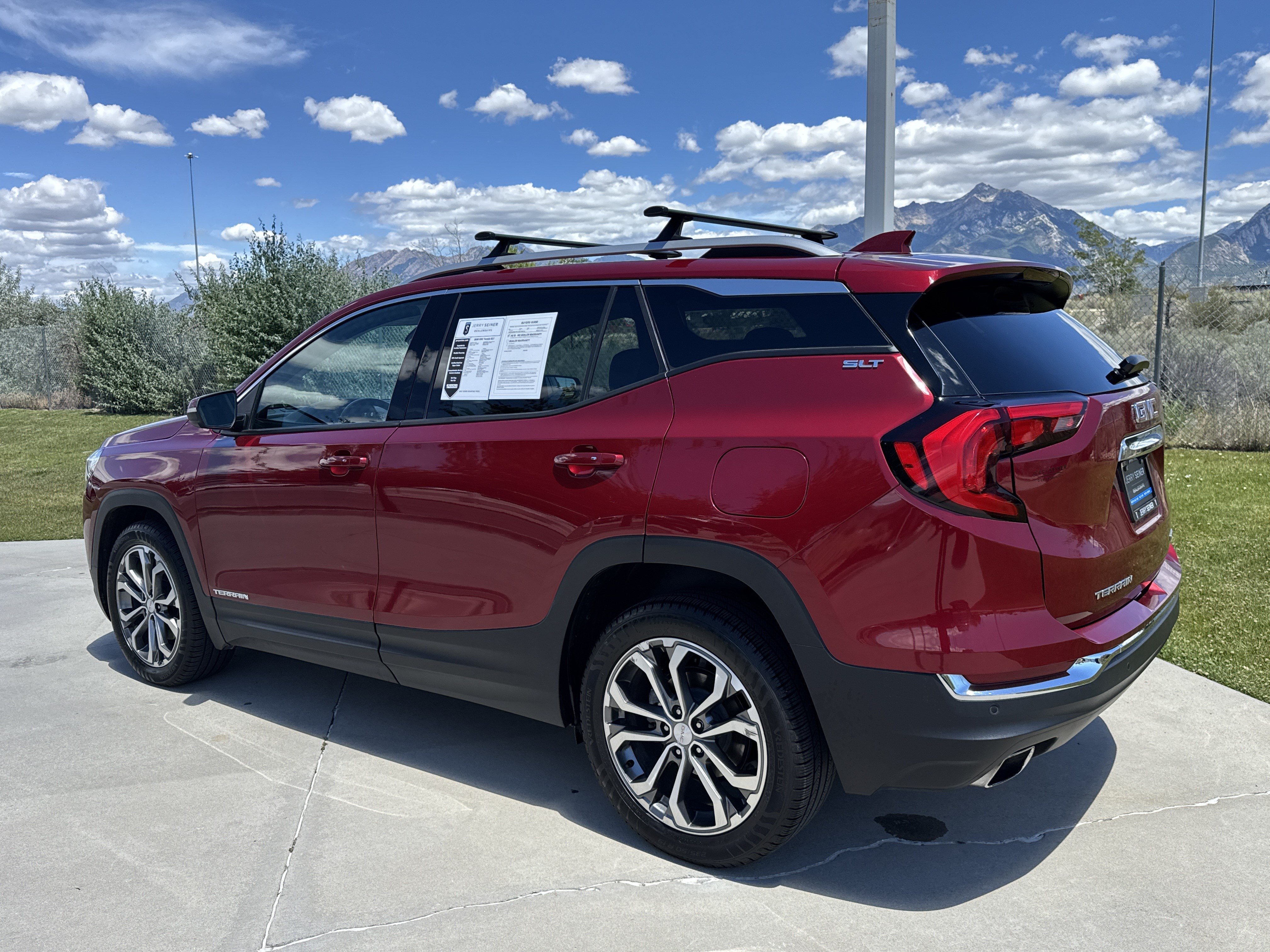 Used 2020 RED QUARTZ TINTCOAT GMC SLT image 3
