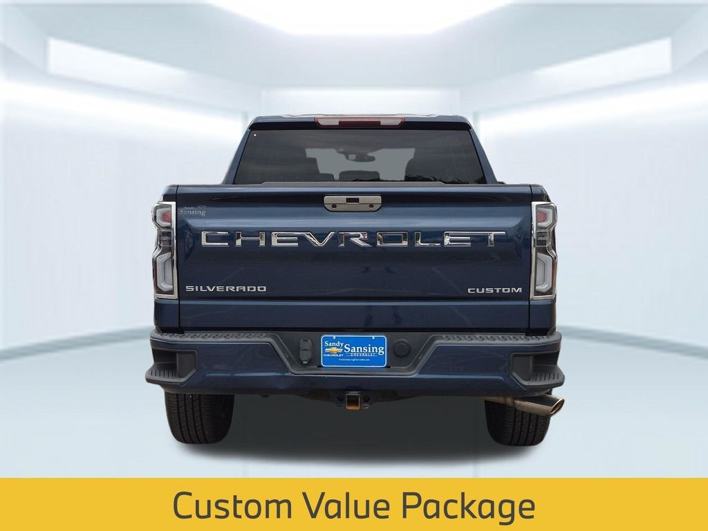 Used 2020 Blue Chevrolet Custom image 5