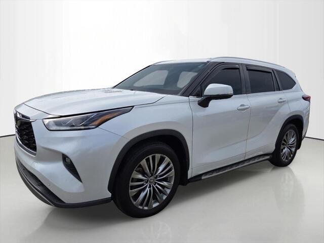 Used 2022 Wind Chill Pearl TOYOTA PLAT image 9