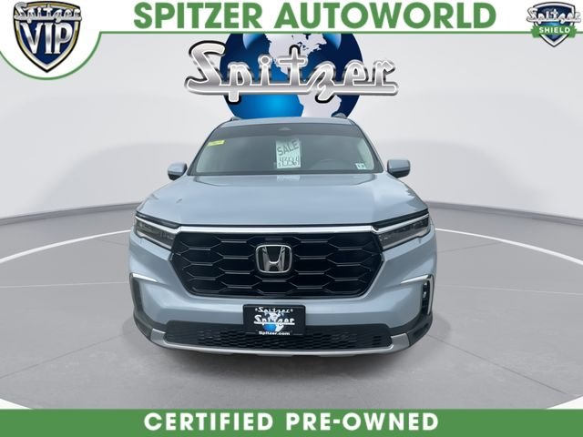 Used 2025  Honda Touring image 3
