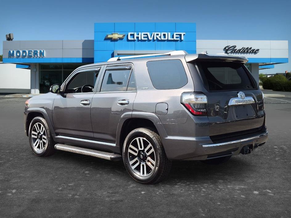 Used 2018 Magnetic Gray Metallic Toyota Limited image 3
