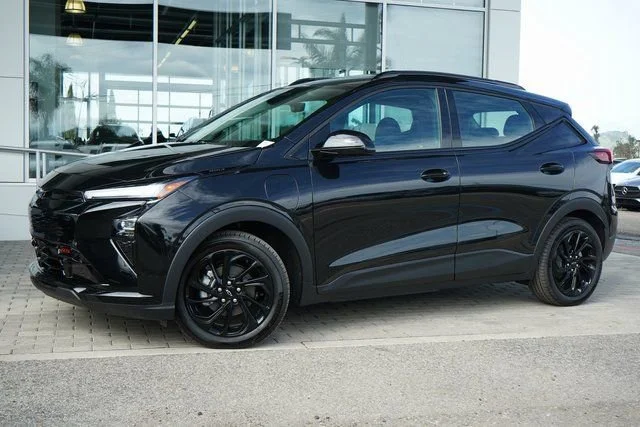 New 2027 Mosaic Black Metallic Chevrolet RS image 4