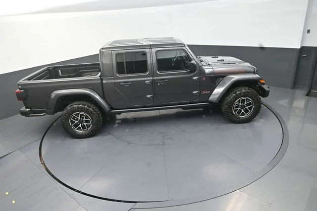 New 2026 Granite Crystal Metallic Clearcoat Jeep Shadow Ops image 19