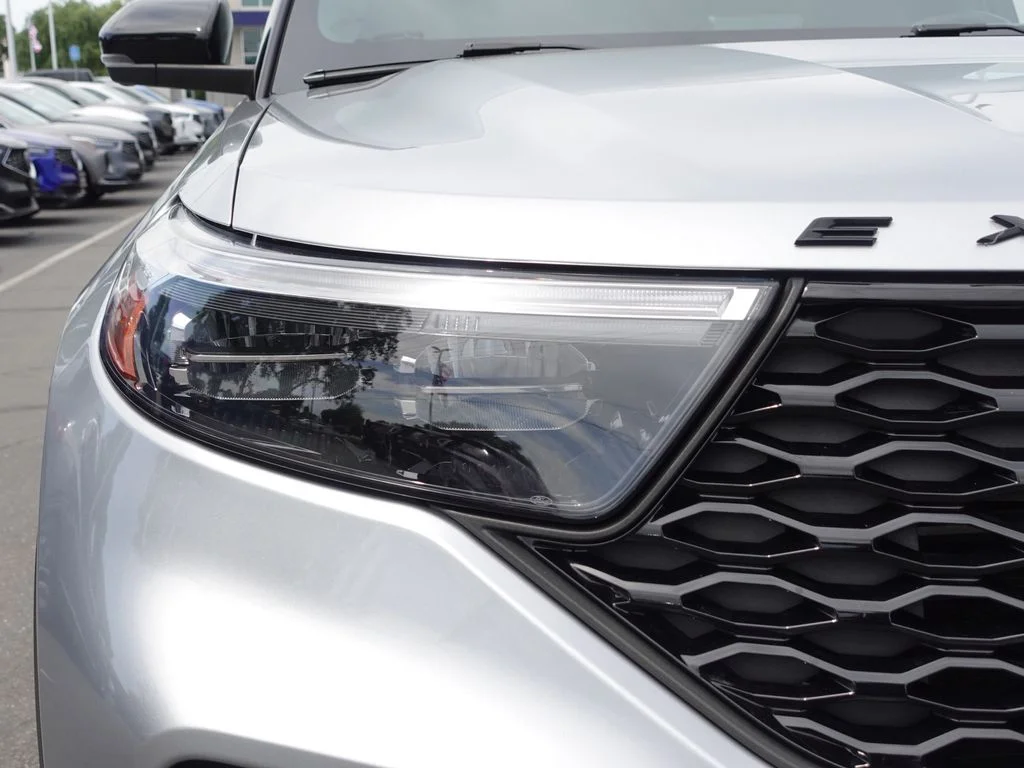 Used 2023 Silver Metallic Ford ST image 3