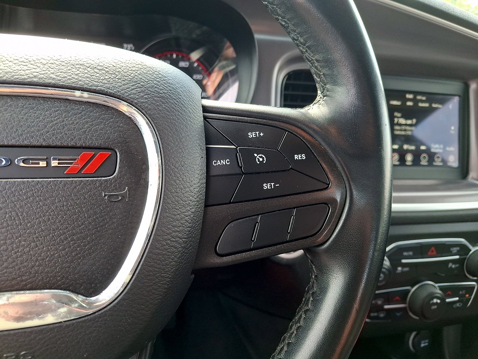 Used 2022 Octane Red Pearlcoat - PRV Dodge SXT RWD image 21