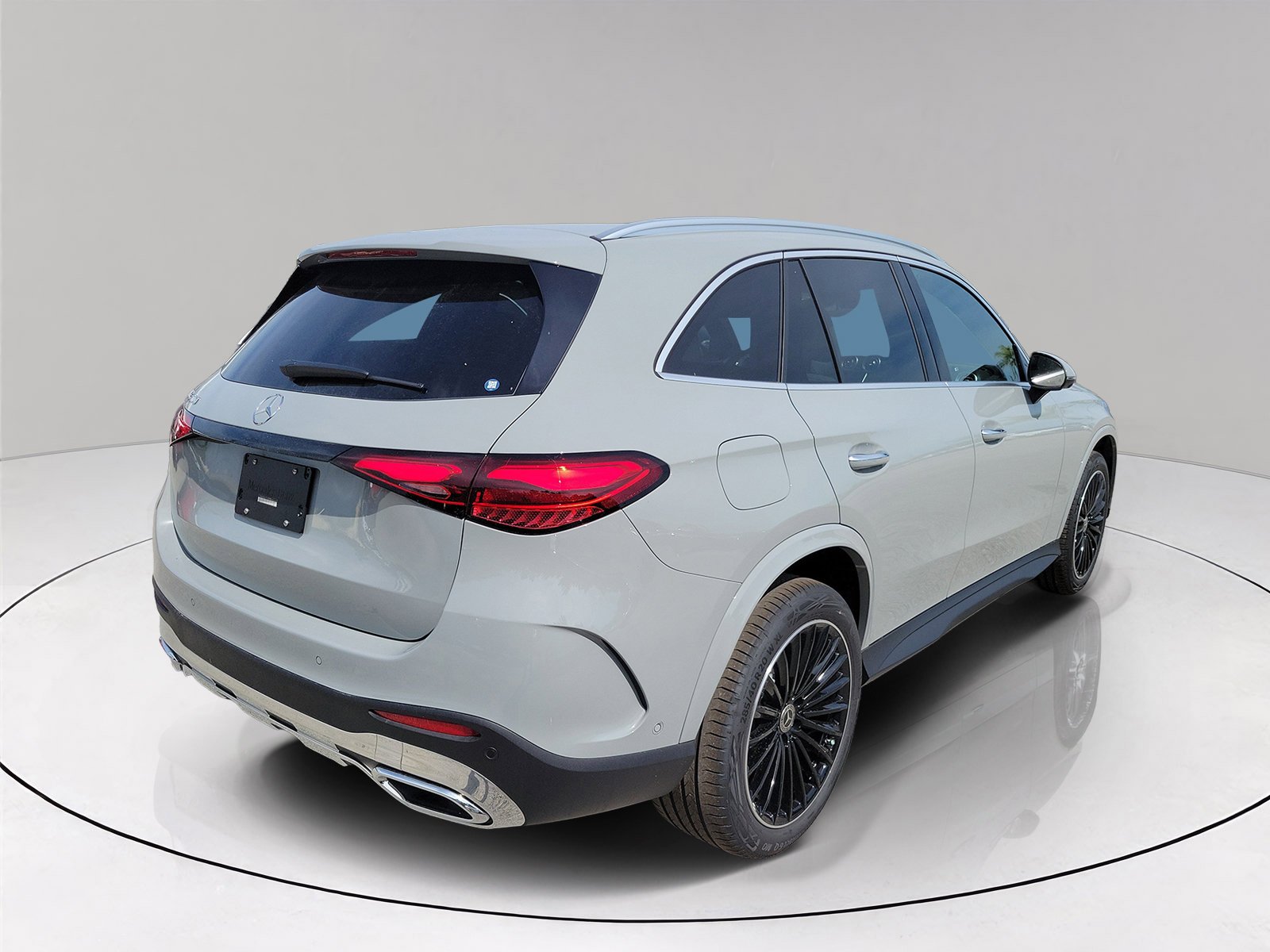New 2027 MANUFAKTUR Alpine Grey Mercedes-Benz GLC 300 image 35