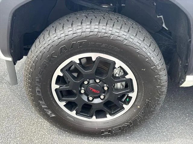 Certified Used 2025 ICE CAP Toyota  image 11