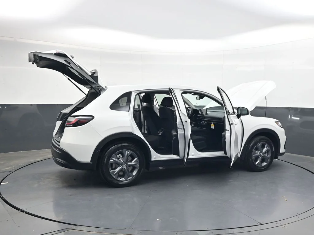 New 2026 Platinum White Pearl Honda LX image 31