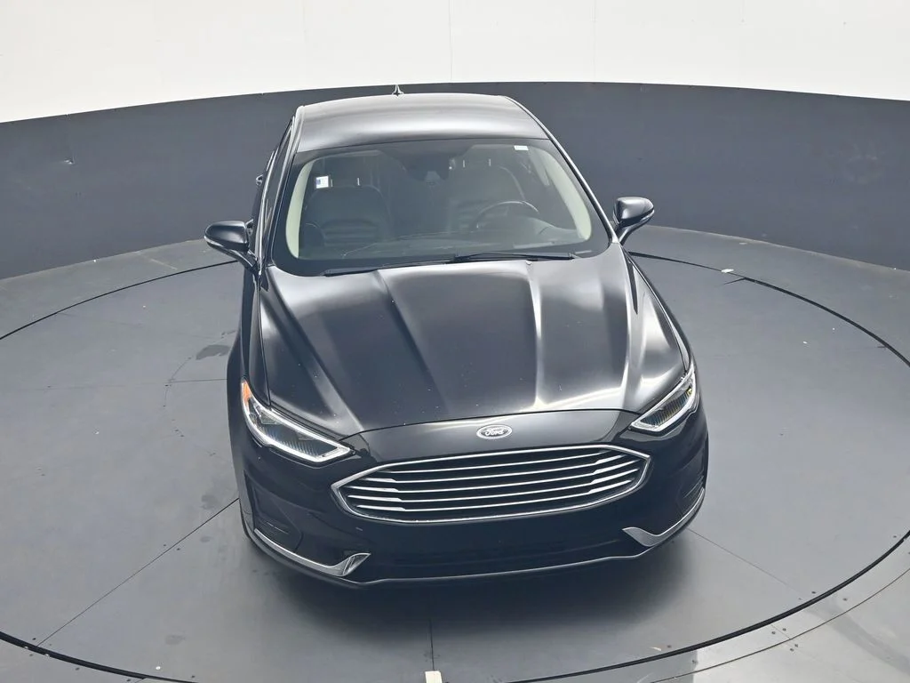 Used 2019 Black Ford SEL image 41