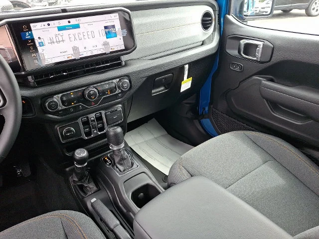 2025 Jeep Wrangler 4-Door Sport S - Photo 11