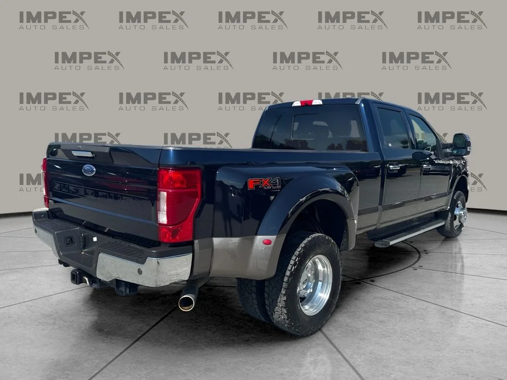 Used 2022 Blue Ford Lariat image 5