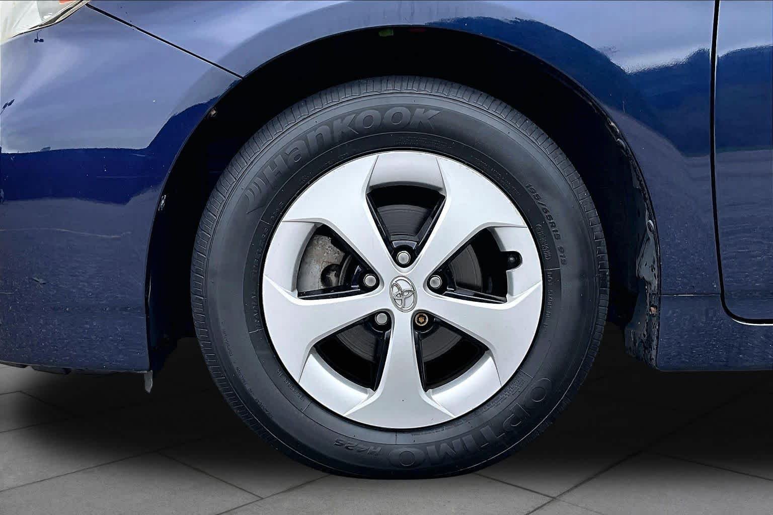 Used 2013 Nautical Blue Metallic Toyota Two image 11