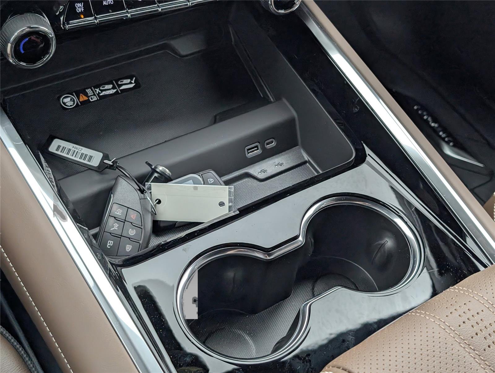 2026 Chevrolet Suburban High Country - Photo 22