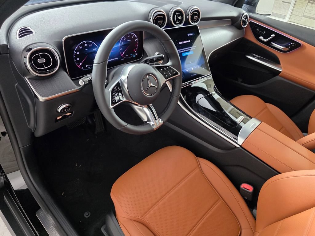 New 2027 Black Mercedes-Benz GLC 300 image 23