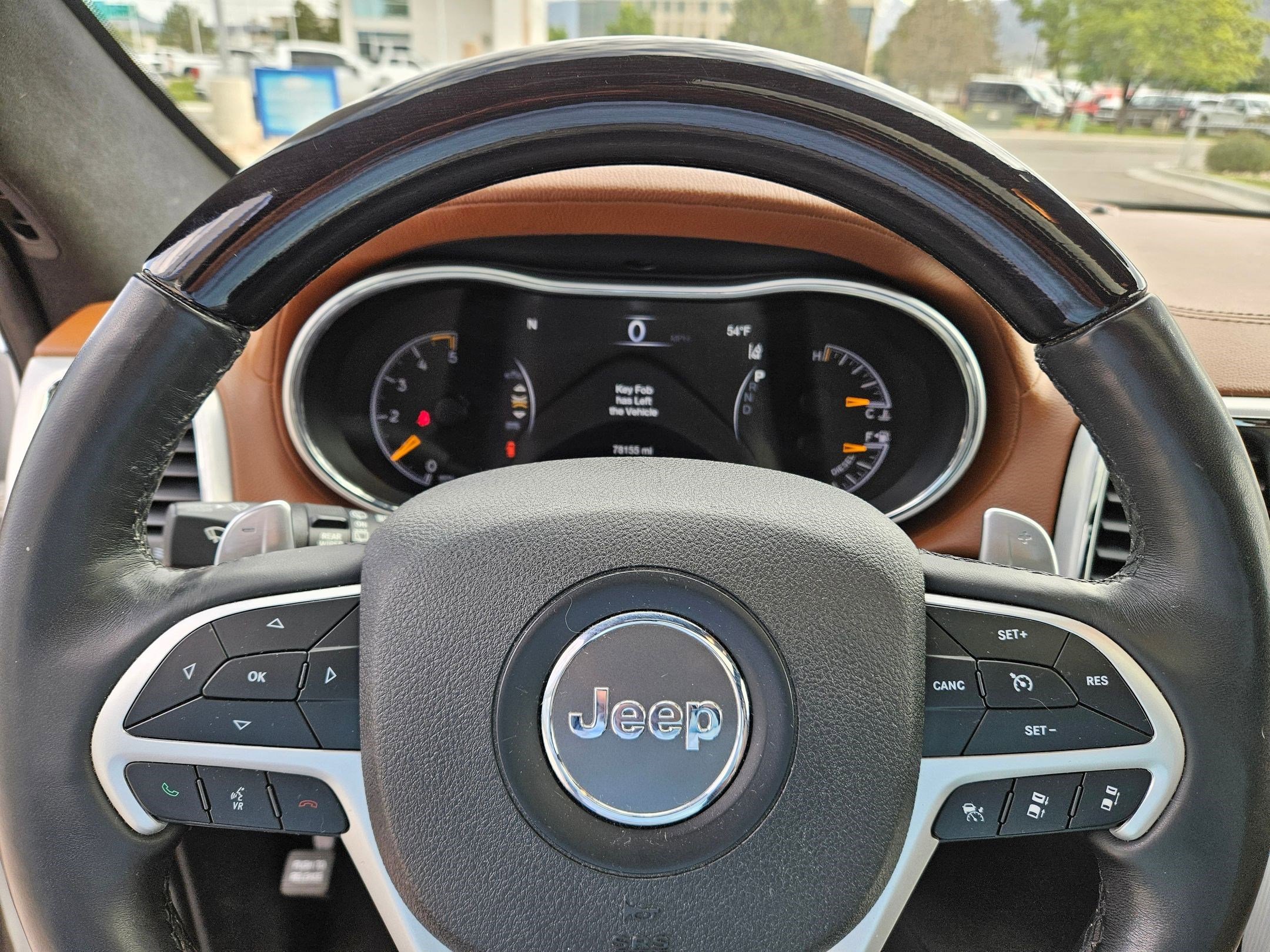 Used 2018 Ivory 3-Coat Jeep Summit image 21